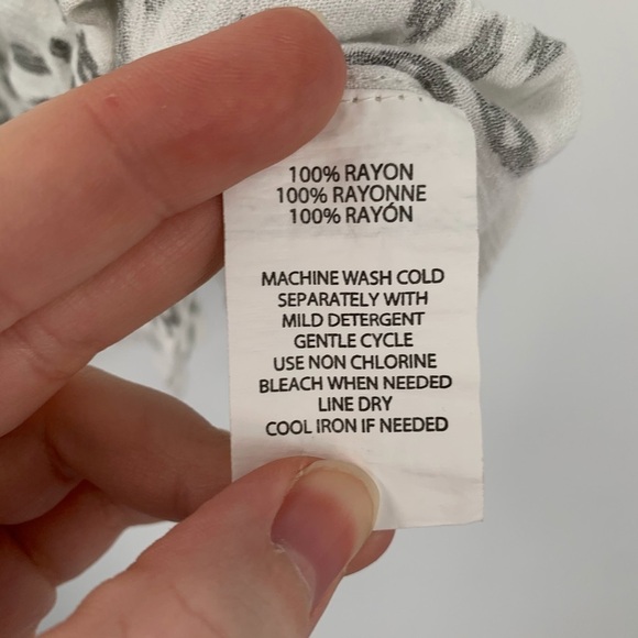 O'NEILL Dreamin Tank Flowy Patterned White Summer - Picture 5 of 8